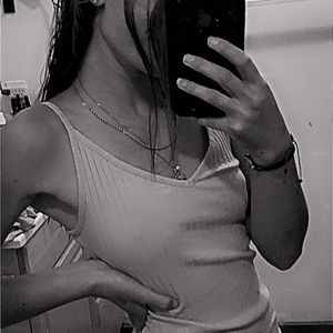 Meet your Posher, Ella